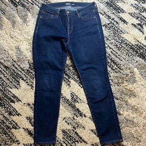 Old navy jeans size 6
